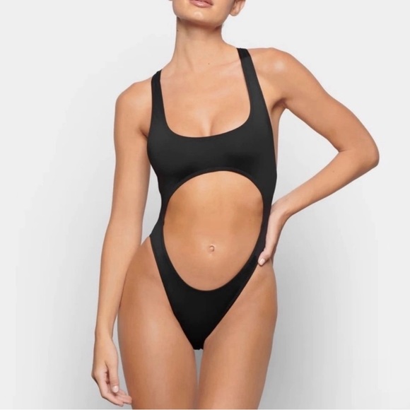SKIMS Other - NWT SKIMS Cut Out Monokini - Onyx